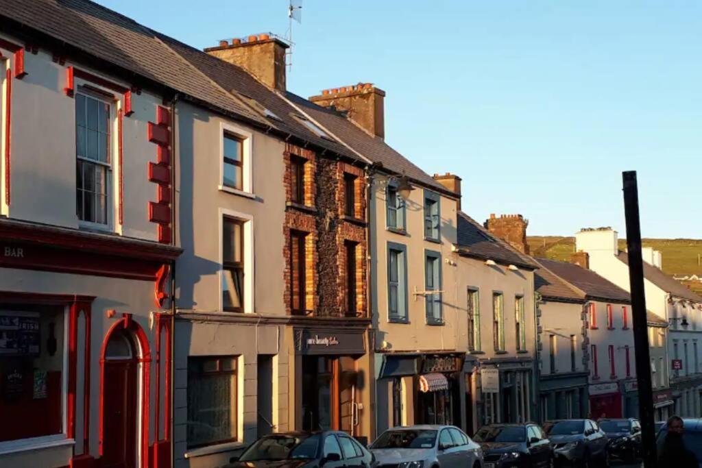 Centre Of Dingle Town - Luxury Holiday Apartment エクステリア 写真