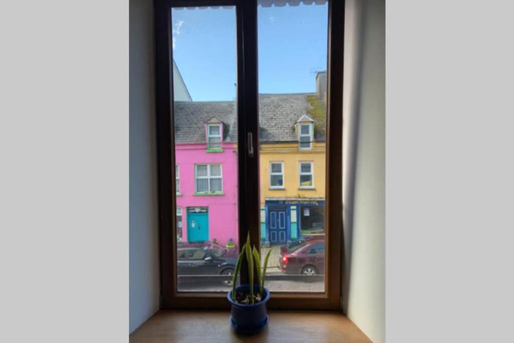 Centre Of Dingle Town - Luxury Holiday Apartment エクステリア 写真