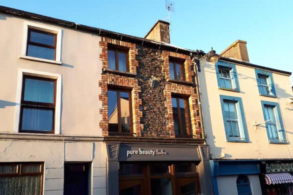 Centre Of Dingle Town - Luxury Holiday Apartment エクステリア 写真