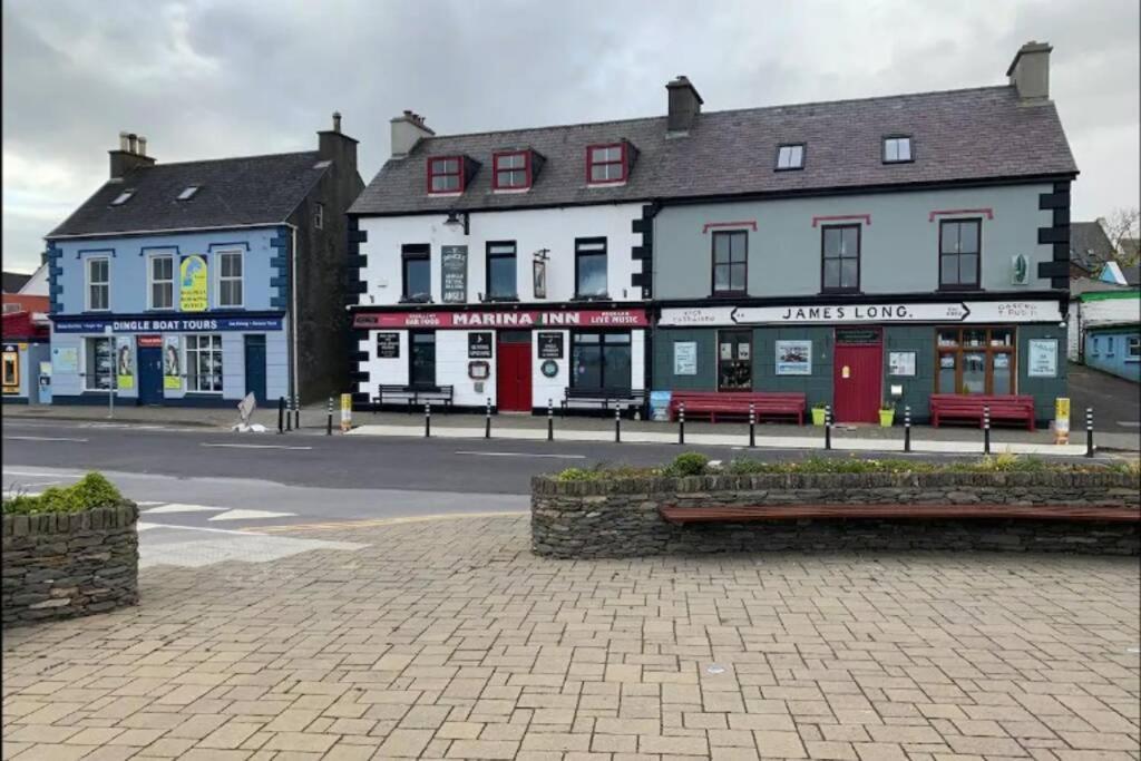 Centre Of Dingle Town - Luxury Holiday Apartment エクステリア 写真